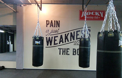 Печать и монтаж баннера для «Rocky boxing club»
